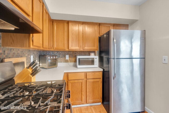 Building Photo - 30 Shilling Way