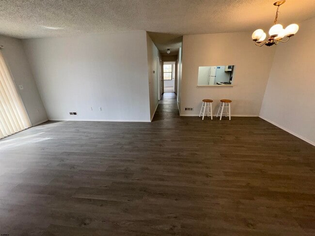 Building Photo - 75 Liberty Ct