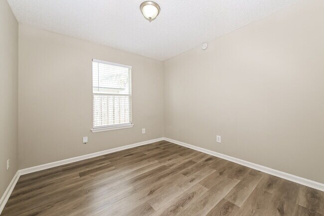 Building Photo - 711 Calico Jack Way