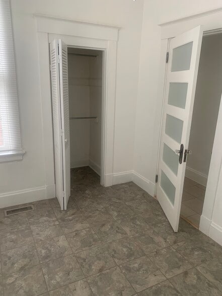 2nd bedroom - 911 Putnam St