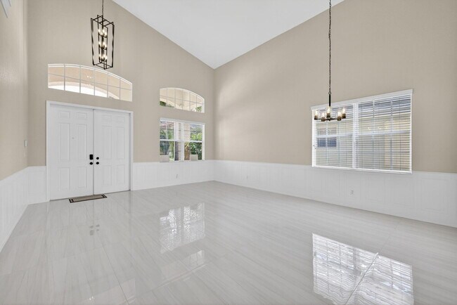 Building Photo - 2237 Newport Isles Blvd