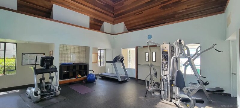 Building Photo - 2210 River Run Dr