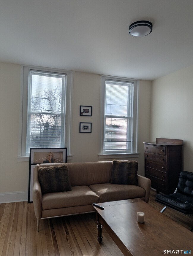 Building Photo - 213 Liberty Square