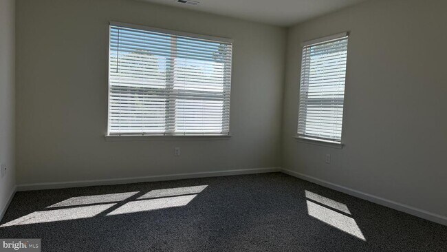 Building Photo - 78 Tansboro Rd