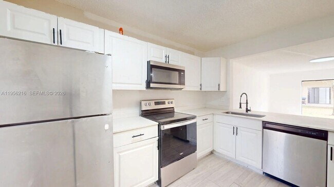 Building Photo - 3501 NW 114th Ln