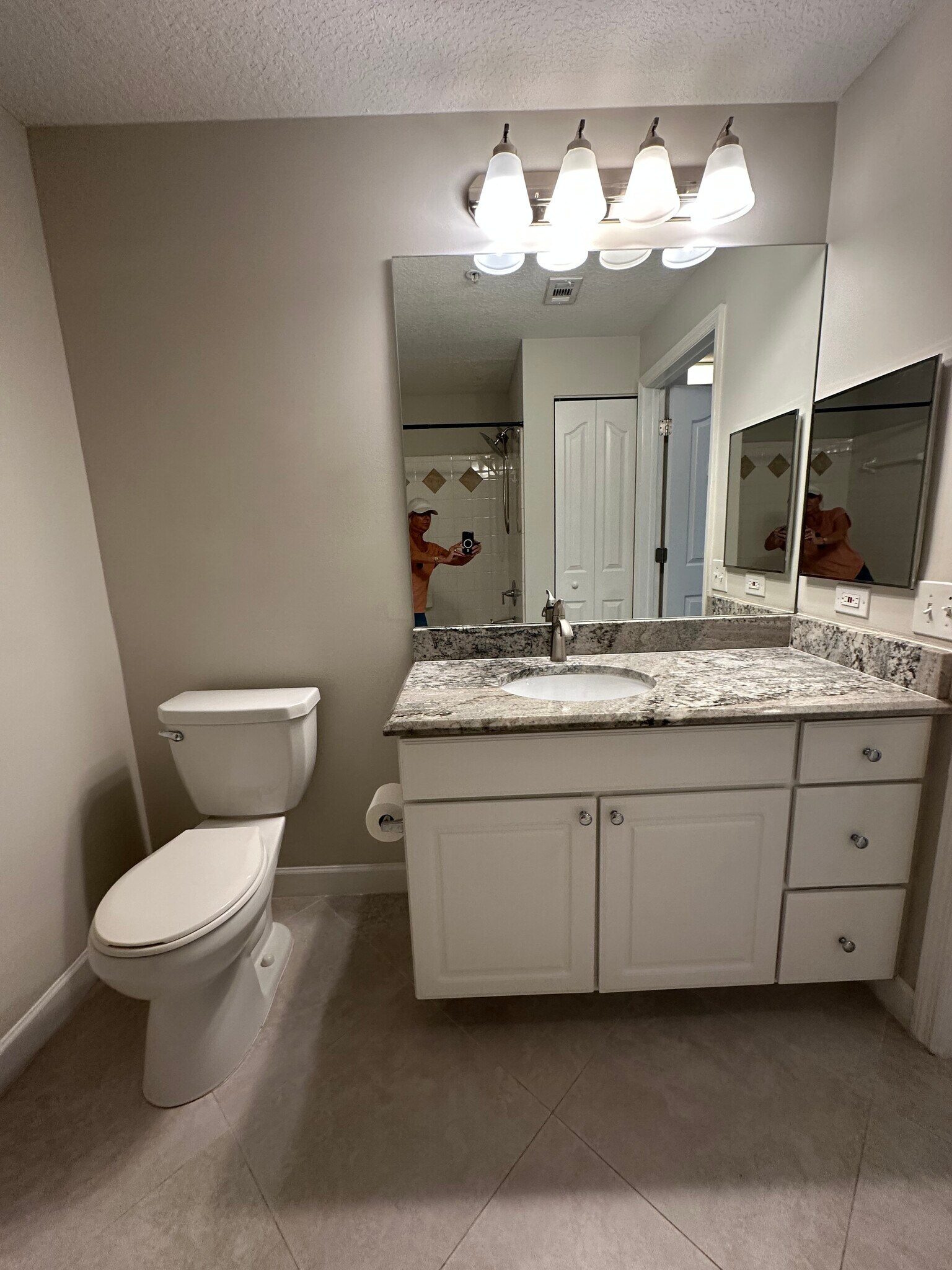 Granite Vanity Top - 9873 Baywinds Dr