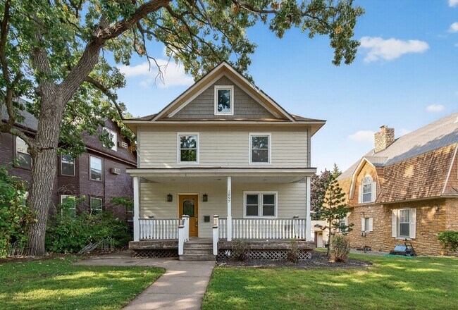 Building Photo - 6 month lease Spacious, 5bd, 2.5 renovated home in Midway!! AVAILABLE NOW