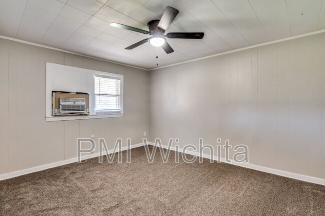 Building Photo - 2156 Santa Fe S