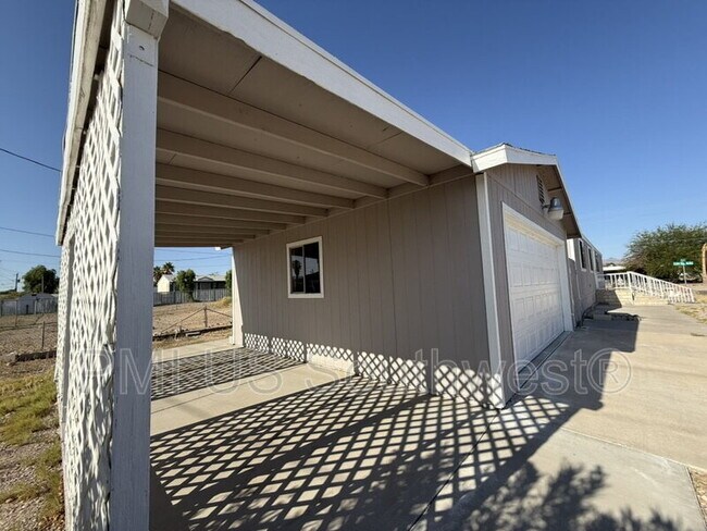 Building Photo - 4453 Calle del Media