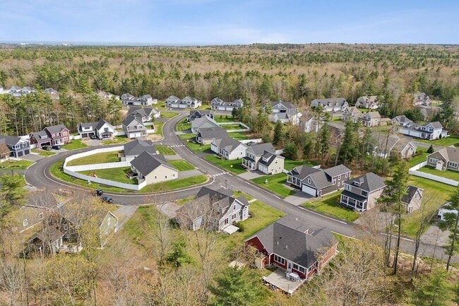 Building Photo - 2 Lodge Dr