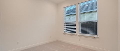 Building Photo - 121 Slenderleaf Dr