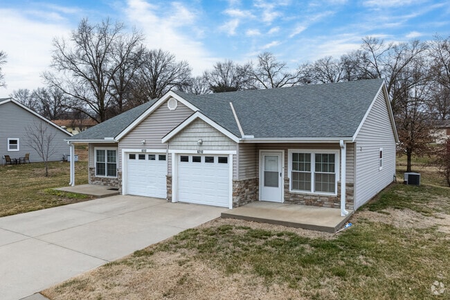 Building Photo - Pemberton Senior