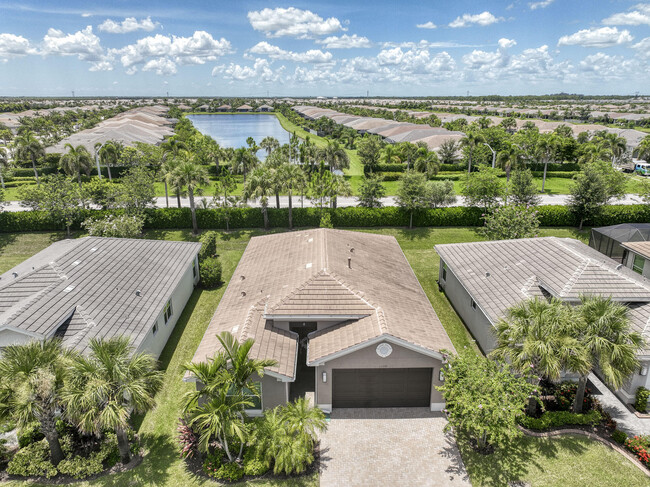 Building Photo - 11597 SW Hawkins Terrace
