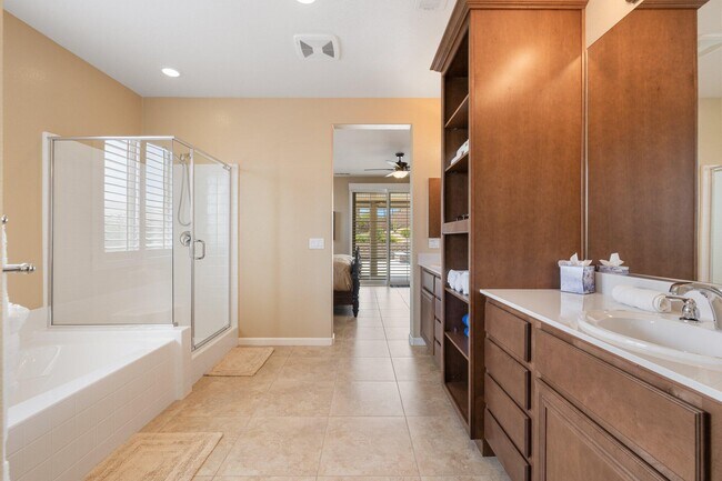 Building Photo - 73757 Picasso Dr