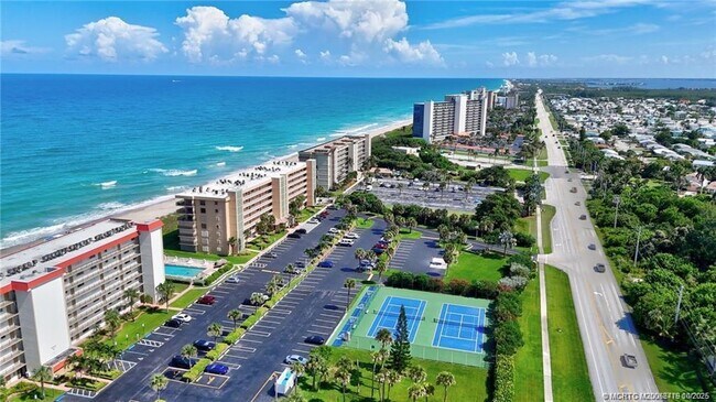 Building Photo - 10200 S Ocean Dr