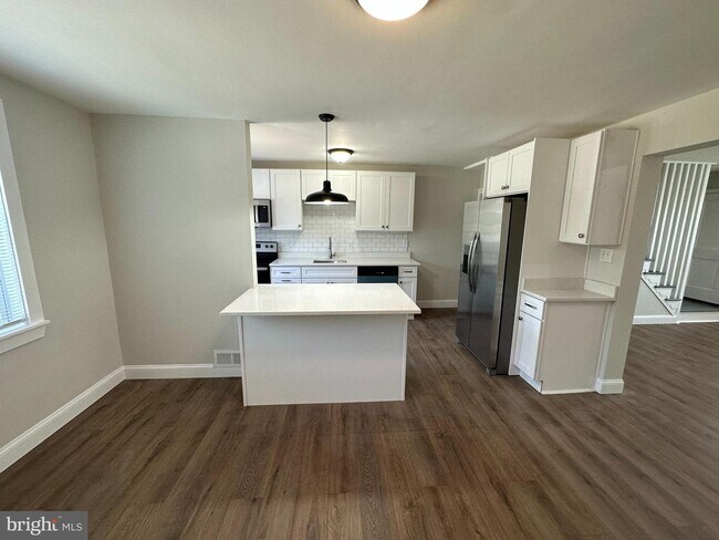 Building Photo - 1844 Trenleigh Rd