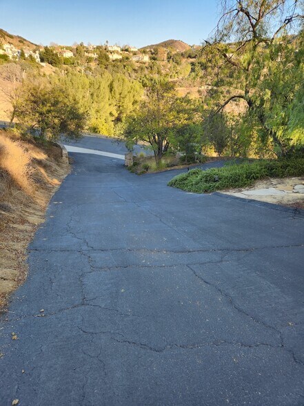 Building Photo - 24900 Paseo del Rancho