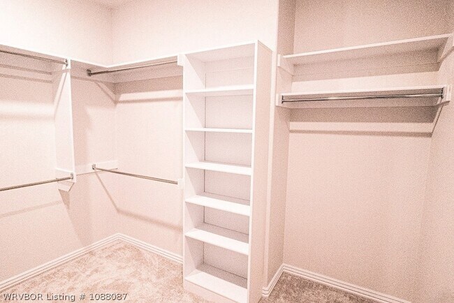 Building Photo - 9023 Mayswood Pl