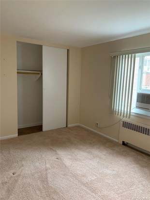 Building Photo - 22 Nathan Hale Dr