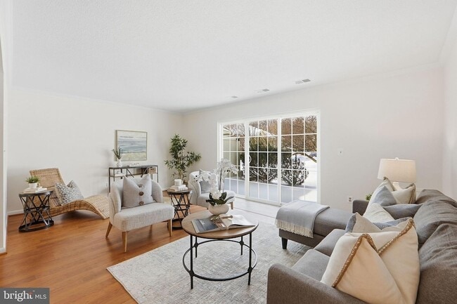 Building Photo - 3233 S Leisure World Blvd