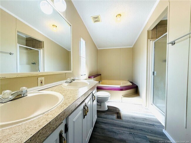 Building Photo - 30 Jefferson Ln