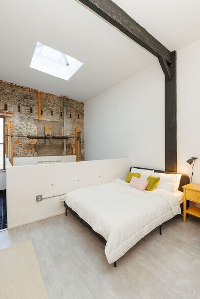 Building Photo - 1429 Elm St