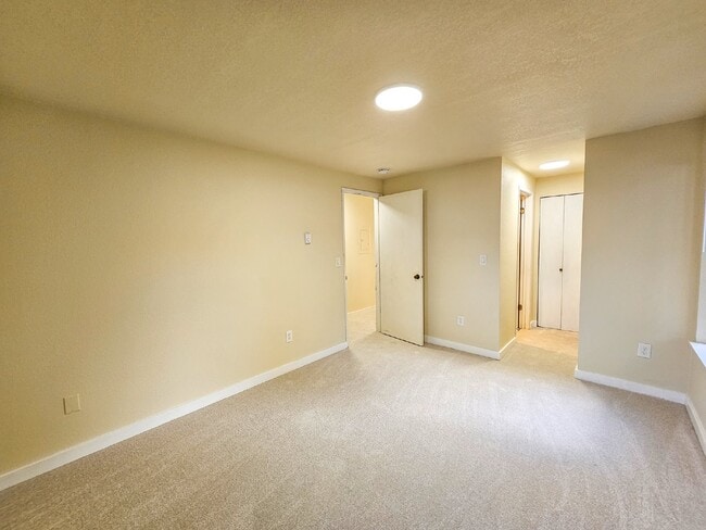 Building Photo - Coming Soon.  Ground level condo near Microsoft Campus! New Paint, New Carpet, and updates throug...