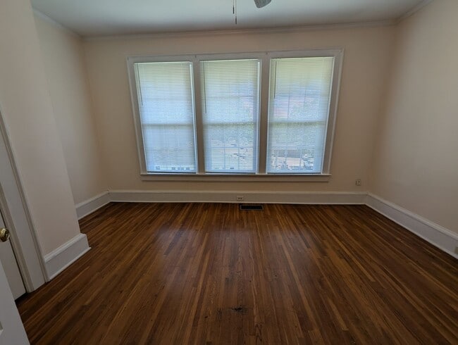 Building Photo - Downtown Concord Duplex Available Now