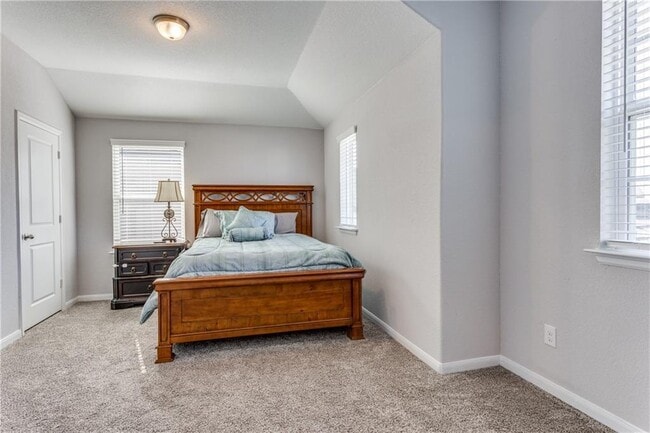 Building Photo - 744 Blue Oak Blvd