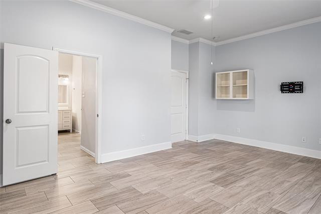 Building Photo - 8406 Willowbrook Dr