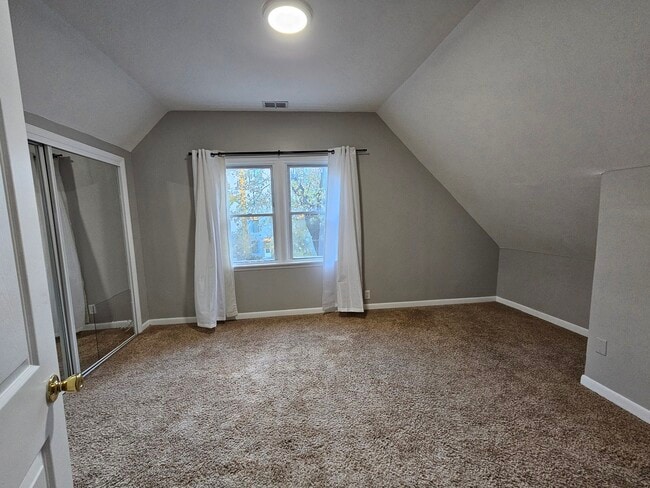 Building Photo - 2623 N Emmett St