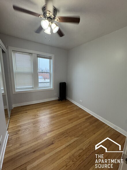 Building Photo - 4606 N Kildare Ave