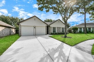 Building Photo - 2210 S Ferrisburg Ct