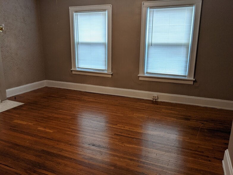 Building Photo - 29 W Blake Ave