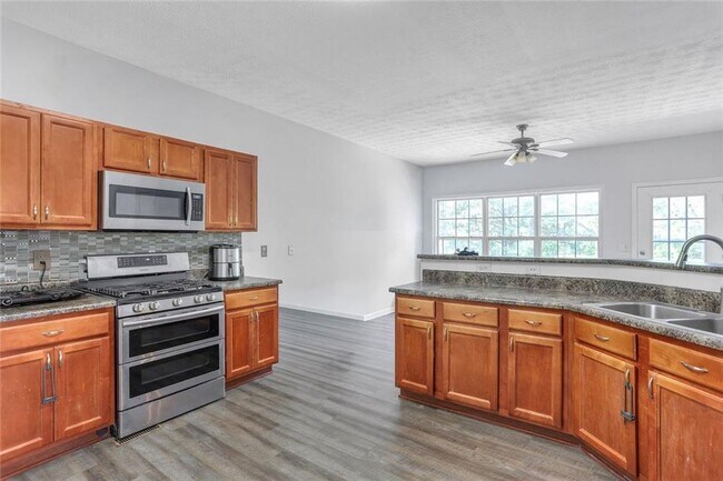 Building Photo - 4491 Plantation Mill Tr NE