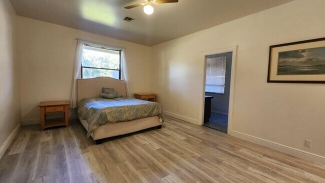 Building Photo - 14955 Horseshoe Trce