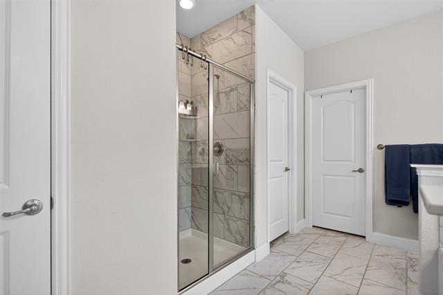 Building Photo - 1002 Coppersmith Way