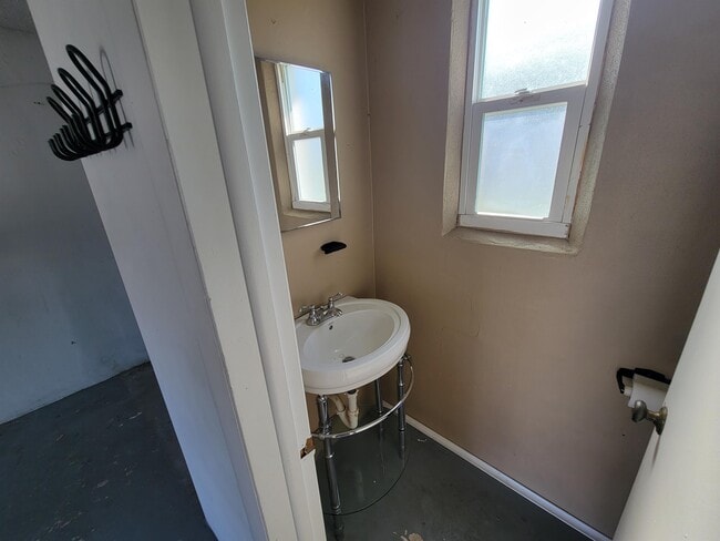 Building Photo - 7914 Wallaba Ln