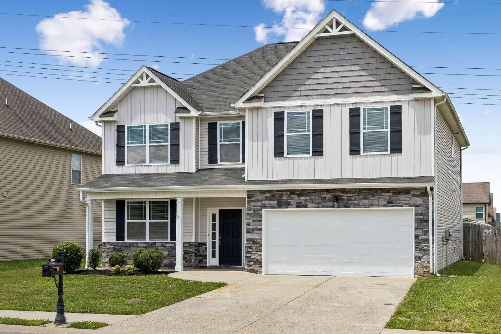 Building Photo - 1240 Winterset Dr