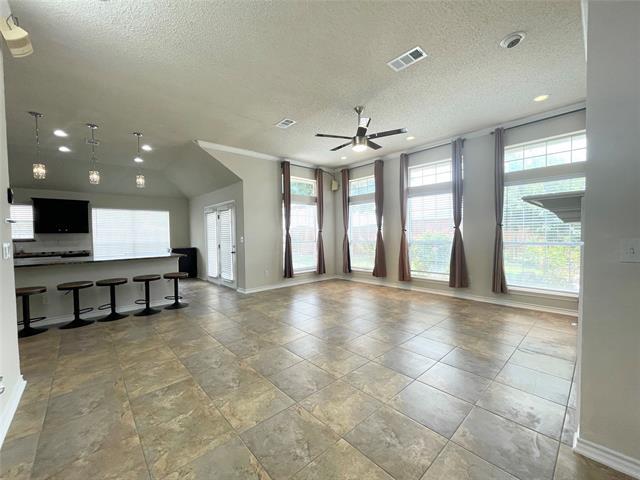 Building Photo - 6404 Meadowview Ct