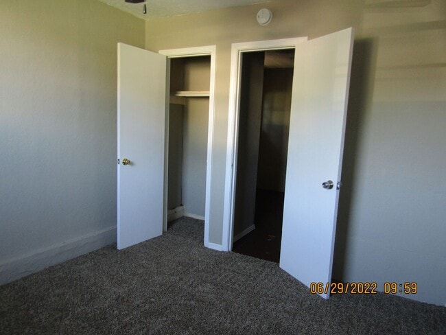 Building Photo - MOVE IN SPECIAL: $200 OFF OF THE 1ST FULL MONTH'S RENT!