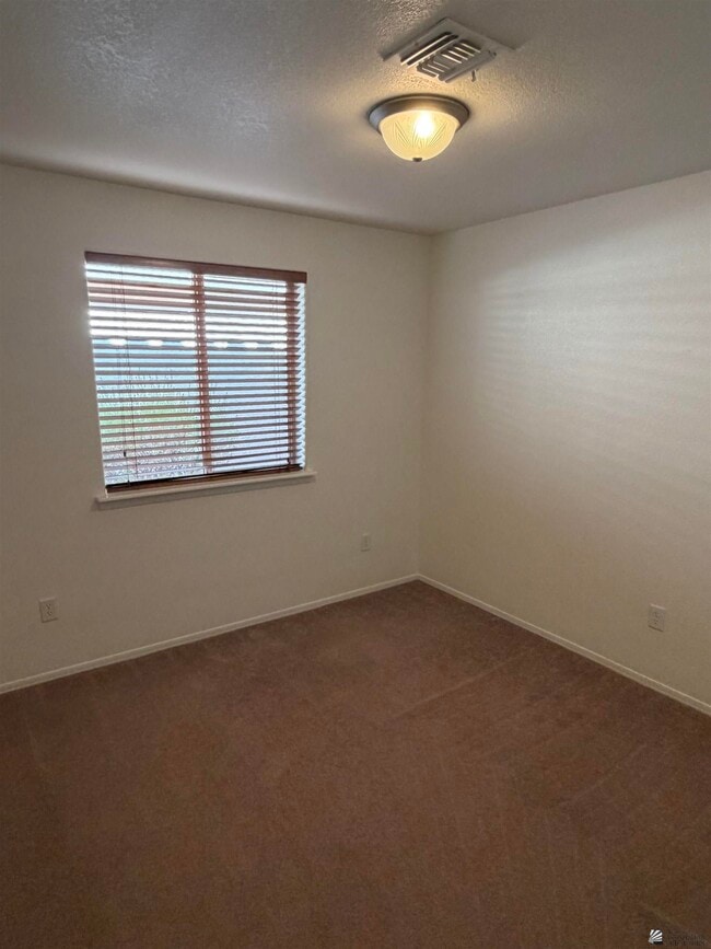 Building Photo - 3090 S Ragen Dr