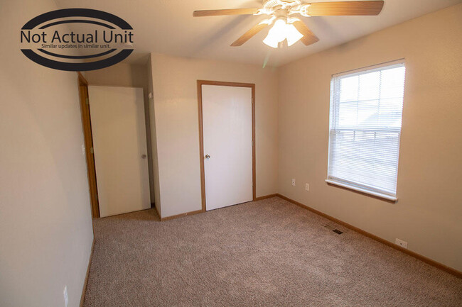 Building Photo - 1503 Native Dancer Ct