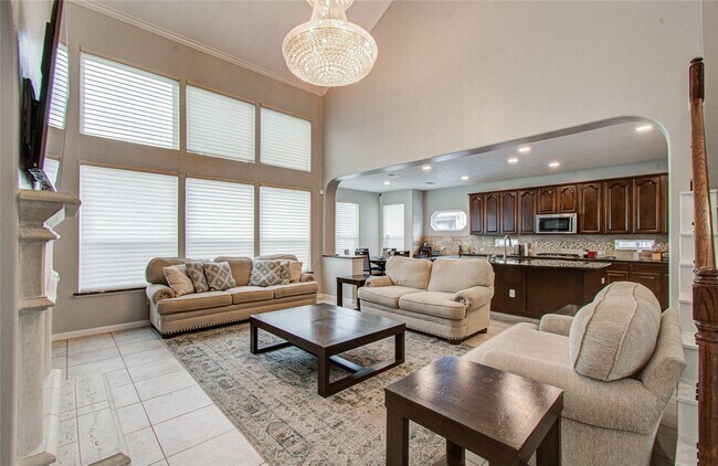 Building Photo - 1510 Lake Grayson Dr