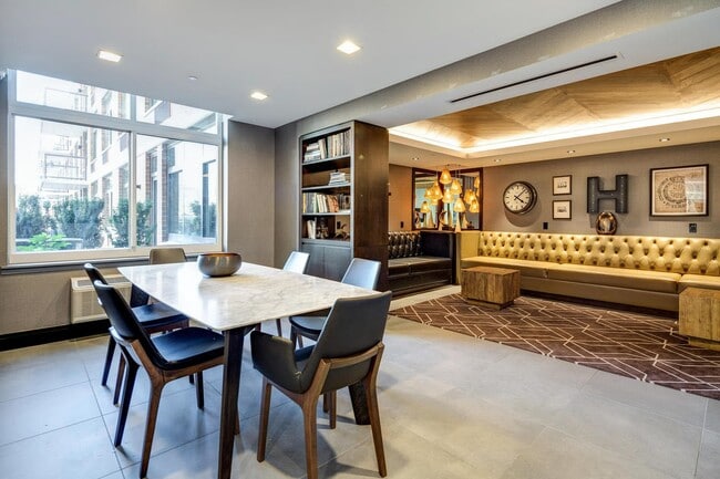 Building Photo - 1400 Hudson St