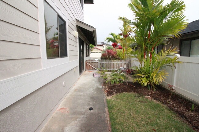 Building Photo - Mililani Mauka - 3 Bedroom, 2.5 Bath, 2 Pa...