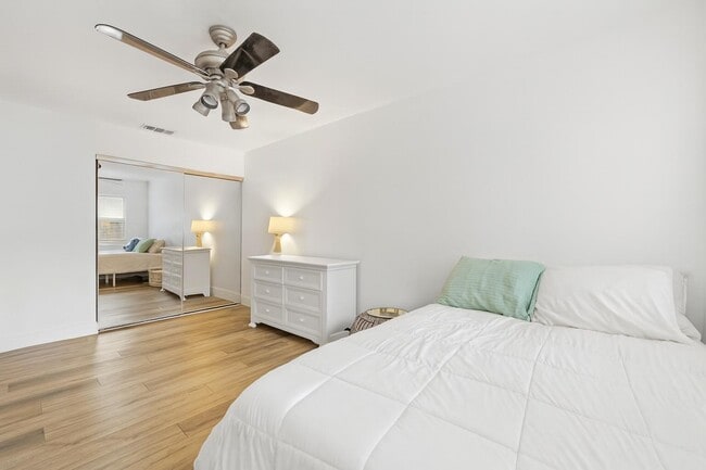 Building Photo - 1145 Hickory Trail