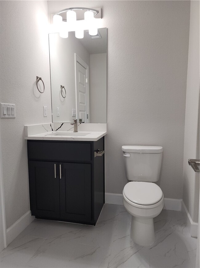 Building Photo - 2700 SW Blustery Dr