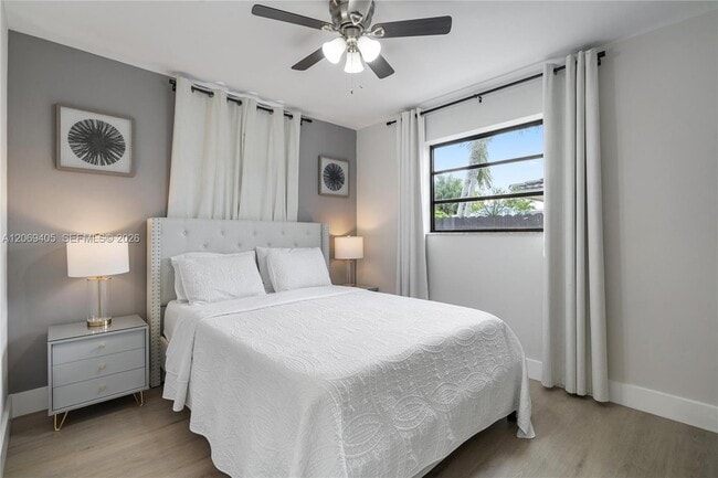 Building Photo - 4535 SW 89th Pl