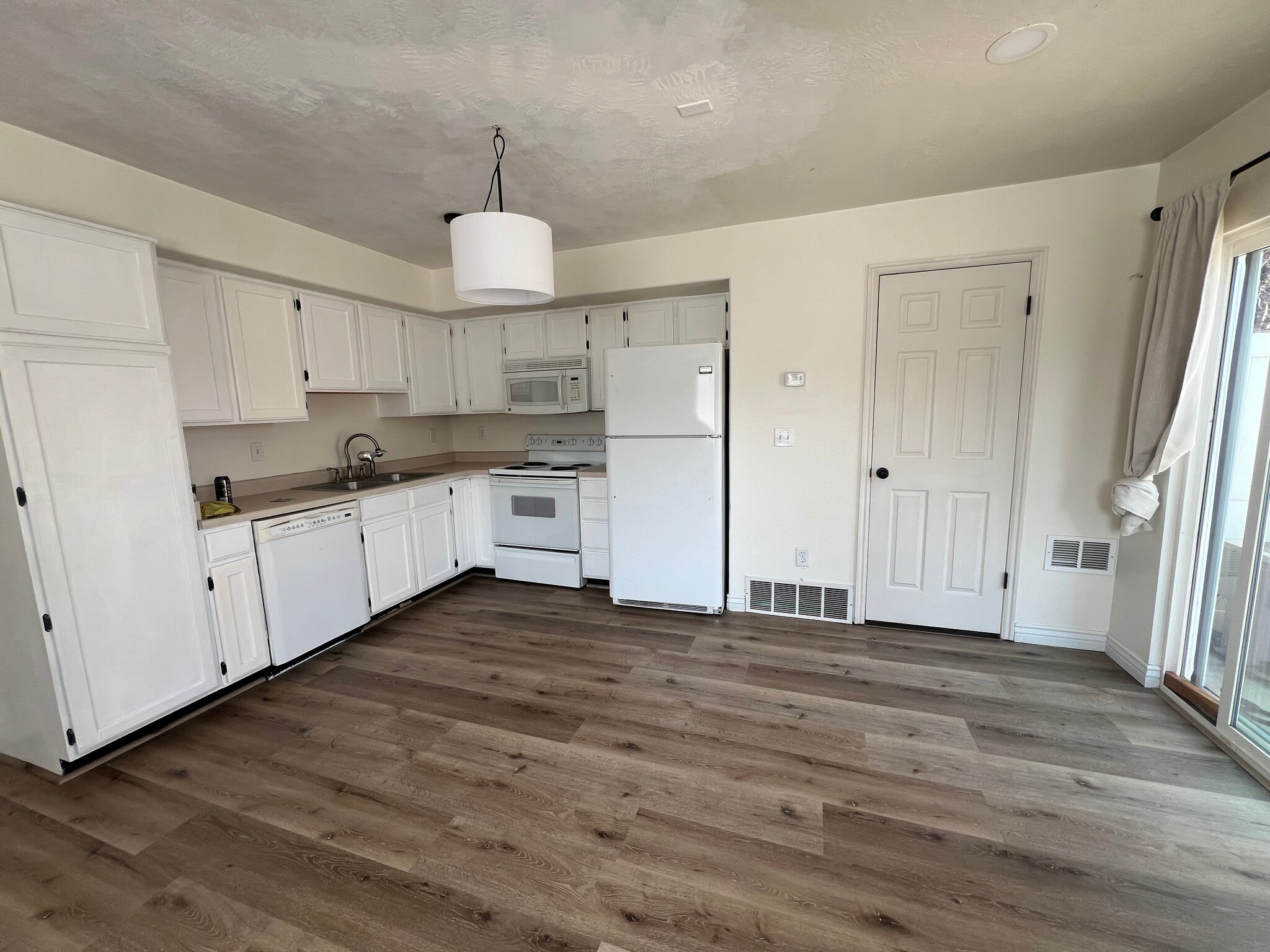 Building Photo - 4712 W Italian St